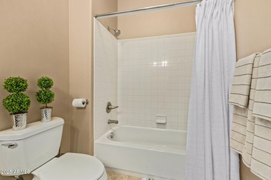Custom 4600 sq.ft. contemporary masterpiece situated on a corner - photo 42