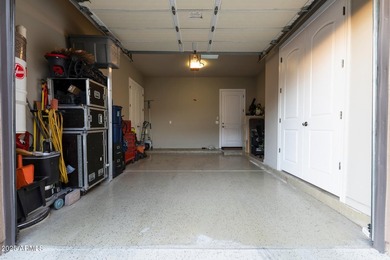 Custom 4600 sq.ft. contemporary masterpiece situated on a corner - photo 44