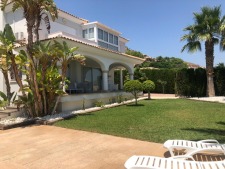 Luxury 5 bedroom villa with pool on Bonalba Golf Resort - photo 2