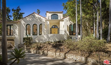 First time on the market in almost 50 years. A once-in-lifetime - photo 4