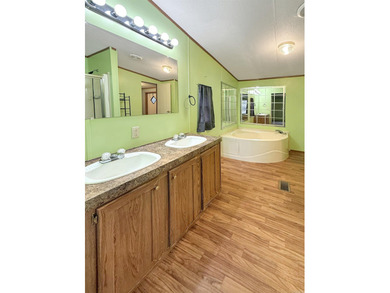 Welcome to 144 Valley Oaks Dr. in Heber Springs, Ar! This well