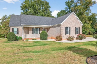 Lake Home Sale Pending in Covington, Georgia