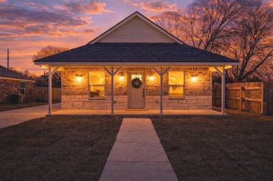 Brazos River - McLennan County Home For Sale in Waco Texas