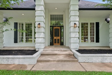 Experience resort-style living in this exceptional estate - photo 2