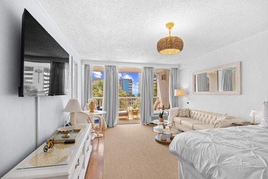 Rare top floor unit at St. John's Inn, perfectly positioned just - photo 11