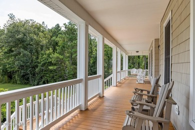 Spectacular beach house located on a 1.4 acre private piece of - photo 8