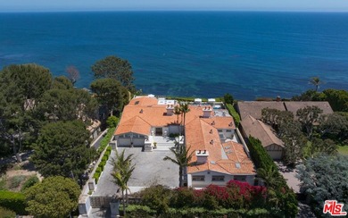 Experience palatial elegance and abundant natural light in this - photo 3