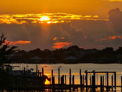 (private lake, pond, creek) Home For Sale in Perdido Key Florida