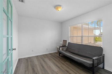 Nestled in the heart of Southwest Cape Coral, just off Surfside - photo 11