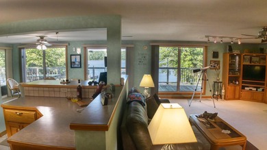 Lake living with lots of space!! WATERFRONT property, a GUEST - photo 11