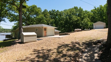 Lake living with lots of space!! WATERFRONT property, a GUEST - photo 27