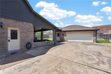 Pride of ownership shows throughout this meticulously well-kept - photo 30