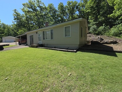 Lake living with lots of space!! WATERFRONT property, a GUEST - photo 38