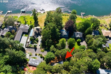 Experience the best of Pacific Northwest living in this - photo 3