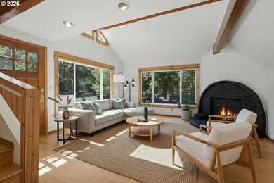 Experience the best of Pacific Northwest living in this - photo 4