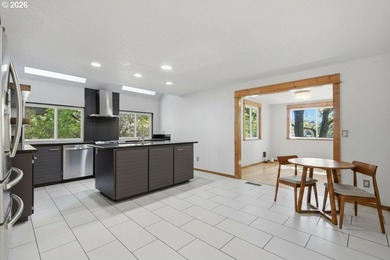 Experience the best of Pacific Northwest living in this - photo 6
