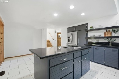 Experience the best of Pacific Northwest living in this - photo 7
