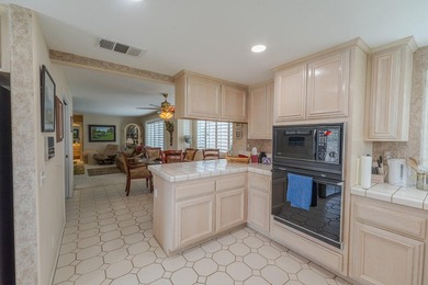 Spectacular Furnished Home. This beautiful four(4) bedroom - photo 14