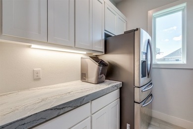 Motivated seller. Exquisitely crafted by Gutman Custom Homes and - photo 14