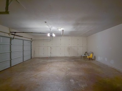 BRICK BEAUTY ON 0.5 ACRES! Welcome home to this charming - photo 16