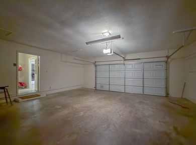 BRICK BEAUTY ON 0.5 ACRES! Welcome home to this charming - photo 17