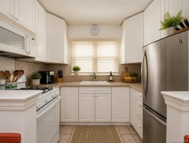 Welcome to this beautifully maintained all-brick multi-family - photo 22