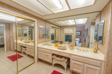 Spectacular Furnished Home. This beautiful four(4) bedroom - photo 23