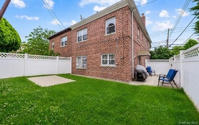 Welcome to this beautifully maintained all-brick multi-family - photo 28
