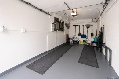 Welcome to this beautifully maintained all-brick multi-family - photo 30