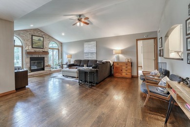 Move right into this updated 4 bedroom 3 full bath ranch with - photo 13