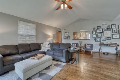 Move right into this updated 4 bedroom 3 full bath ranch with - photo 14