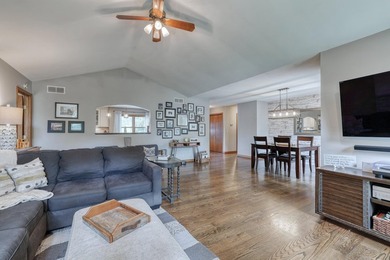 Move right into this updated 4 bedroom 3 full bath ranch with - photo 15