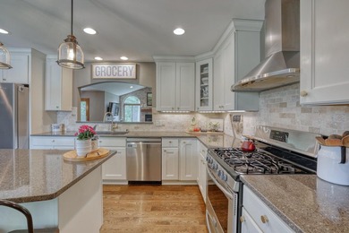 Move right into this updated 4 bedroom 3 full bath ranch with - photo 18