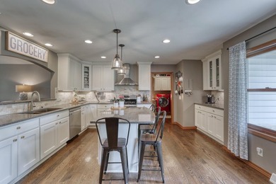Move right into this updated 4 bedroom 3 full bath ranch with - photo 21
