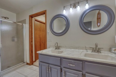 Move right into this updated 4 bedroom 3 full bath ranch with - photo 25