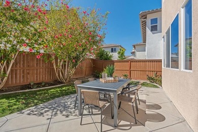 Beautifully upgraded home in the highly sought-after Amante - photo 30