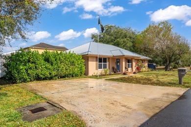 WELCOME HOME! This charming, well-maintained 3-bedroom, 2.5-bath - photo 5