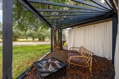 WELCOME HOME! This charming, well-maintained 3-bedroom, 2.5-bath - photo 7