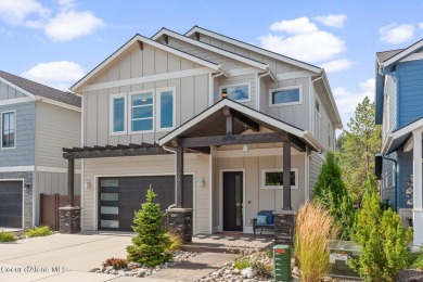 Lake Home For Sale in Coeur d Alene, Idaho