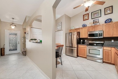 Warm and inviting villa in desirable Bridgeport Cove in the 55+ - photo 14