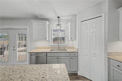 Welcome to this beautifully maintained one-owner pool home - photo 16