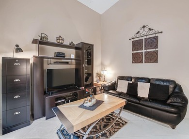 Warm and inviting villa in desirable Bridgeport Cove in the 55+ - photo 21
