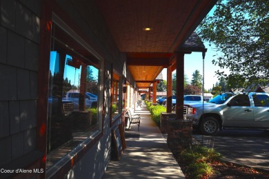 Discover an exceptional investment or owner-user opportunity - photo 2