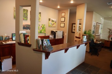 Discover an exceptional investment or owner-user opportunity - photo 3