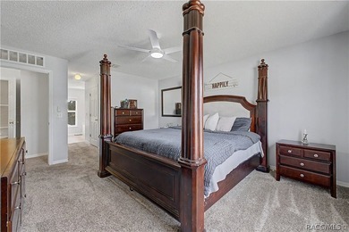 Welcome to this beautifully maintained one-owner pool home - photo 31