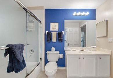 Warm and inviting villa in desirable Bridgeport Cove in the 55+ - photo 32