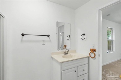 Welcome to this beautifully updated 3-bedroom, 2-bath brick home - photo 36