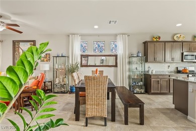 Welcome to this charming single-family home, thoughtfully - photo 11
