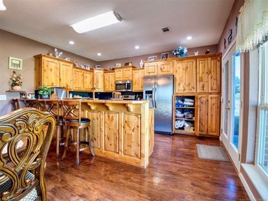 Seller is Motivated Welcome to this beautiful, single-family - photo 11