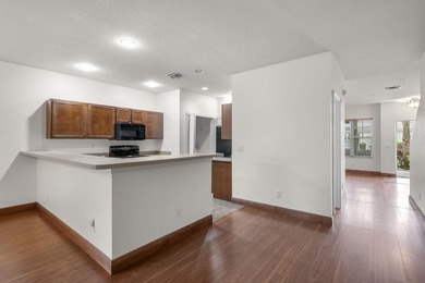 This River Oaks townhome has over 1,900 feet of living area! - photo 12